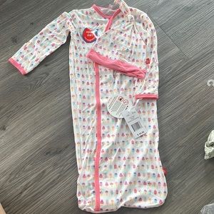 Magnetic Me Baby girl gown and hat set